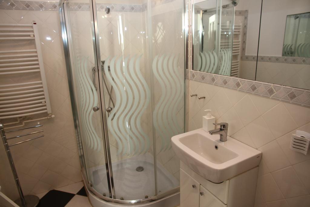 Pokoje Goscinne P.O.W. 17 Łódź Kamer foto