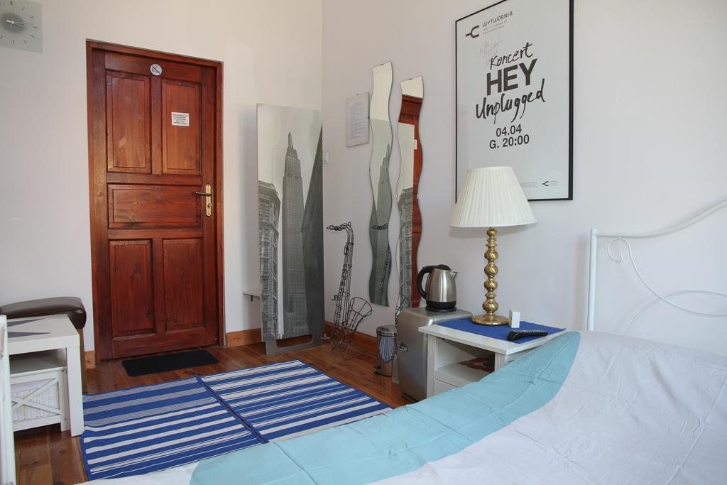 Pokoje Goscinne P.O.W. 17 Łódź Kamer foto