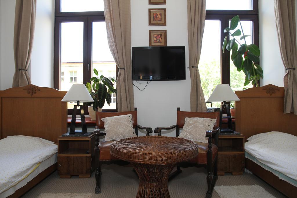 Pokoje Goscinne P.O.W. 17 Łódź Kamer foto