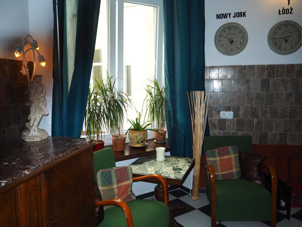 Pokoje Goscinne P.O.W. 17 Łódź Buitenkant foto